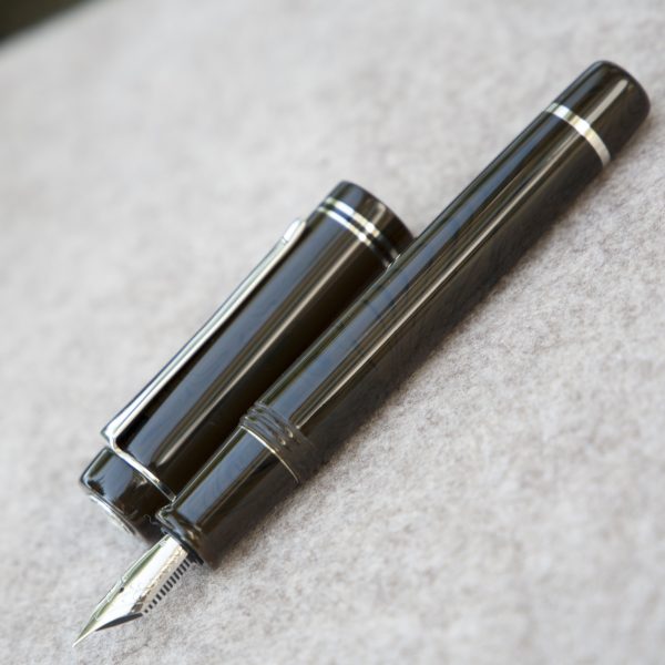 Ebony Acrylic Fountain pen 4