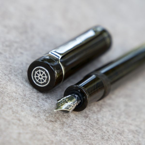 Ebony Acrylic Fountain pen 5